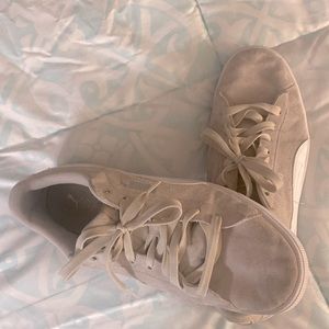 Women’s PUMA Tennis Shoes, Sz 11